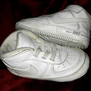 Nike air force crib shoes
